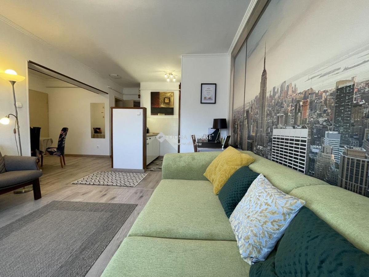 절러에게르세그 Ybs Apartman 아파트 외부 사진